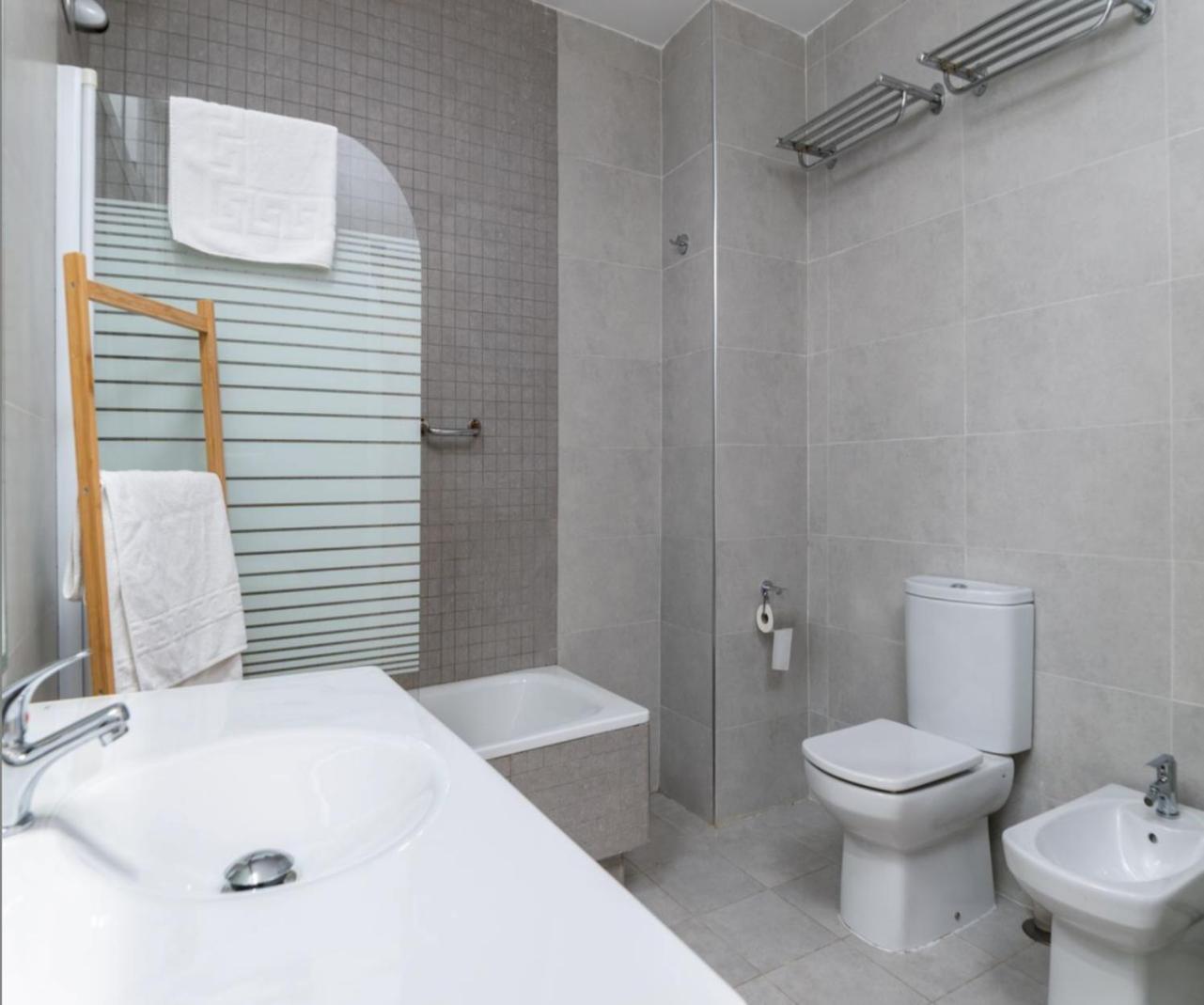 Trinidad Con Parking By Dossan Apartment Malaga Bagian luar foto